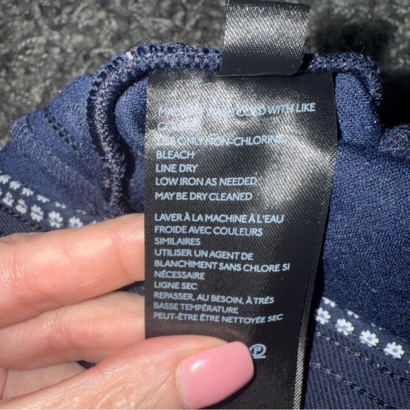 New by Anthropologie Bryson Tapered Pant Trouser Navy Blue Size 4 Office ANTHRO - Picture 9 of 10